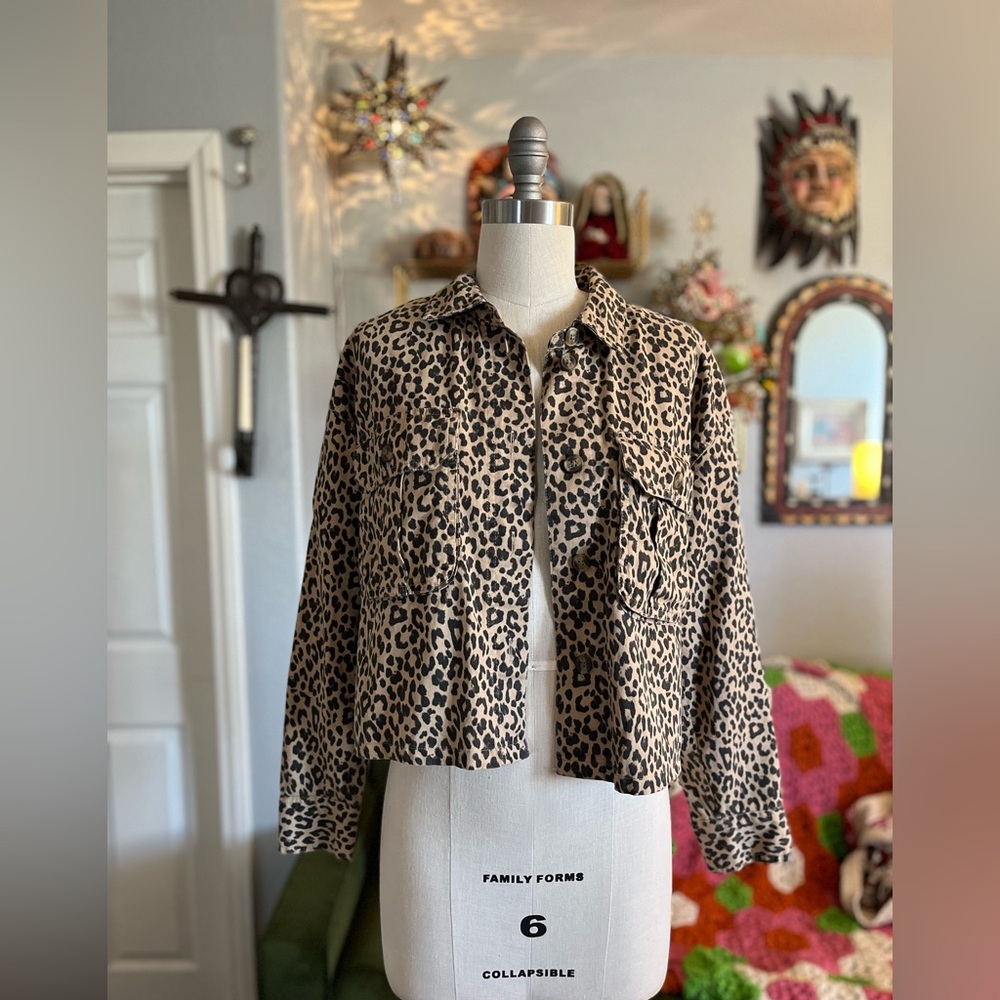 American Eagle Leopard Print Cropped Jacketet - image 1